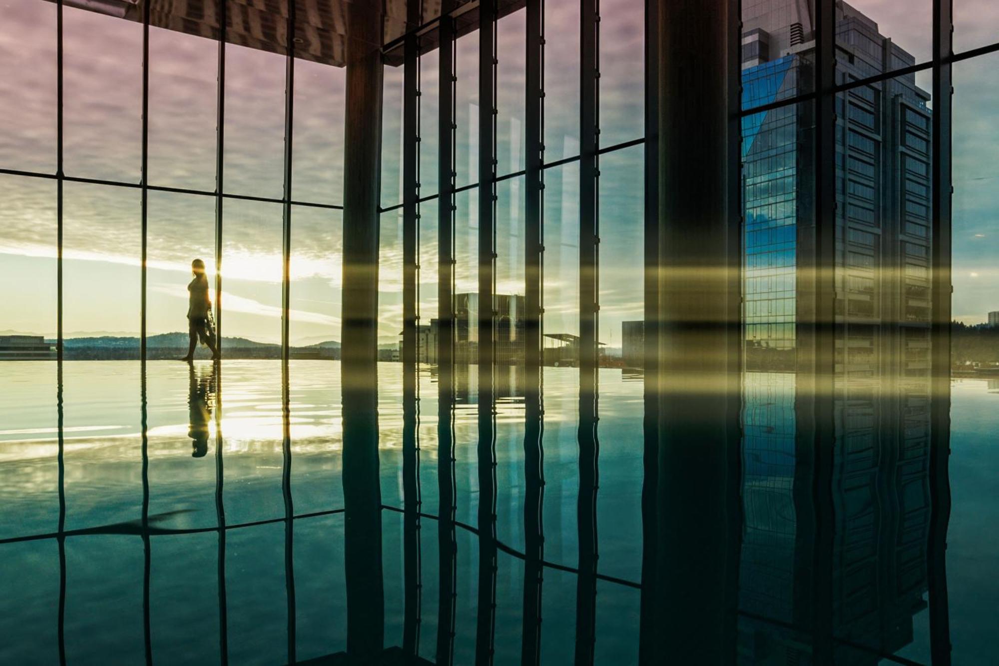 The Ritz-carlton, Hotel 5*