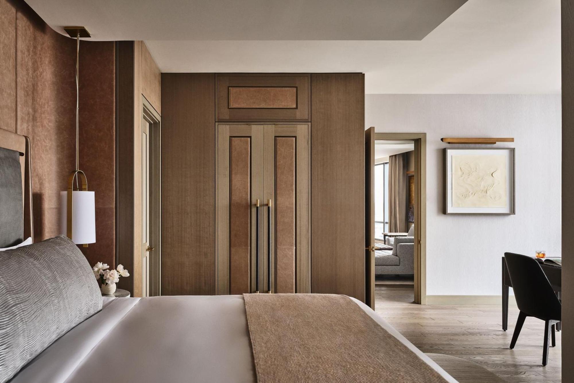 The Ritz-carlton, Hotel