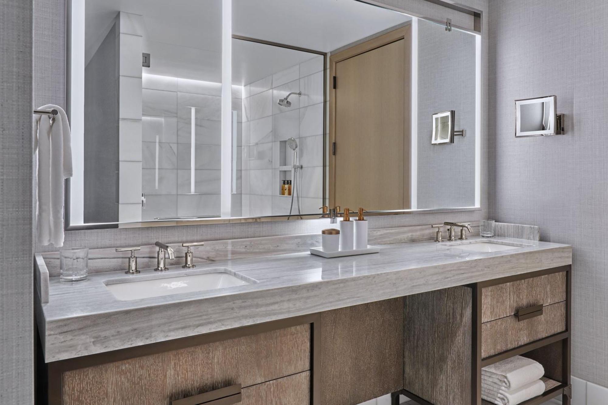 The Ritz-carlton, Portland