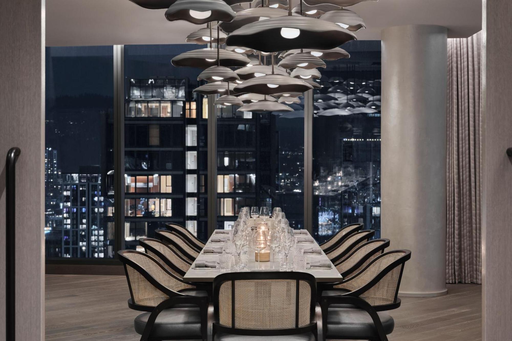 The Ritz-carlton, Hotel 5*