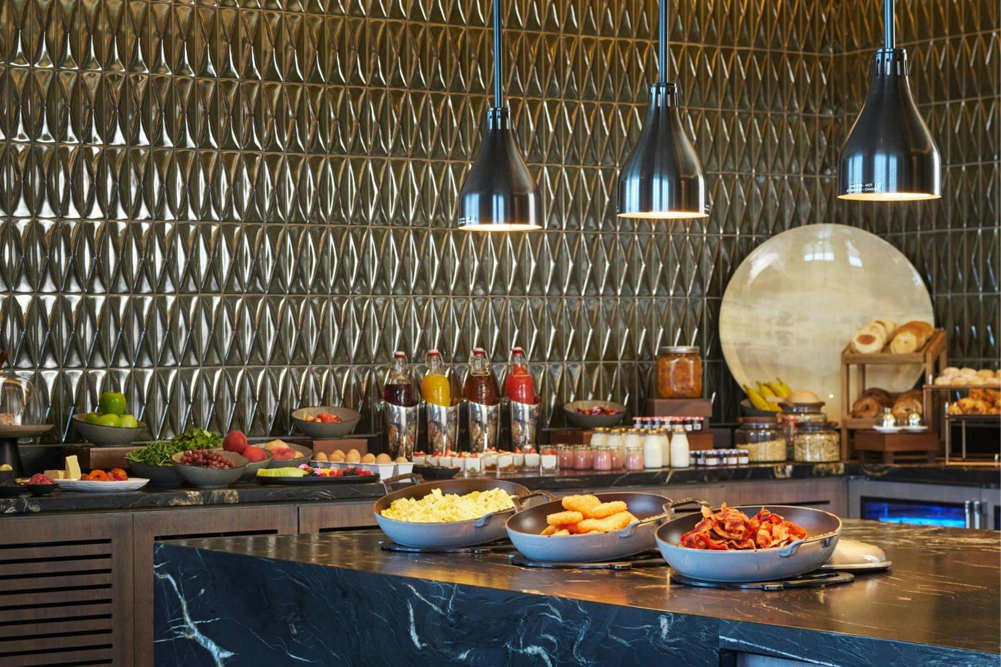 The Ritz-carlton, Hotel